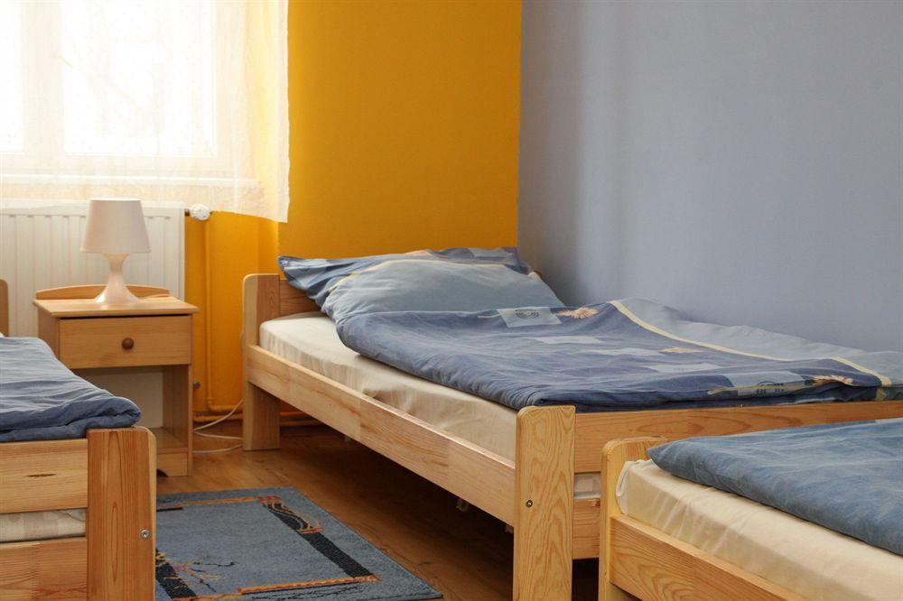 Ferienwohnung Old Town Luxe Retreat - King Bed - Steps To Main Square Krakau Exterior foto