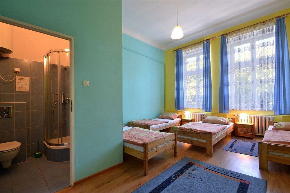 Ferienwohnung Old Town Luxe Retreat - King Bed - Steps To Main Square Krakau Exterior foto