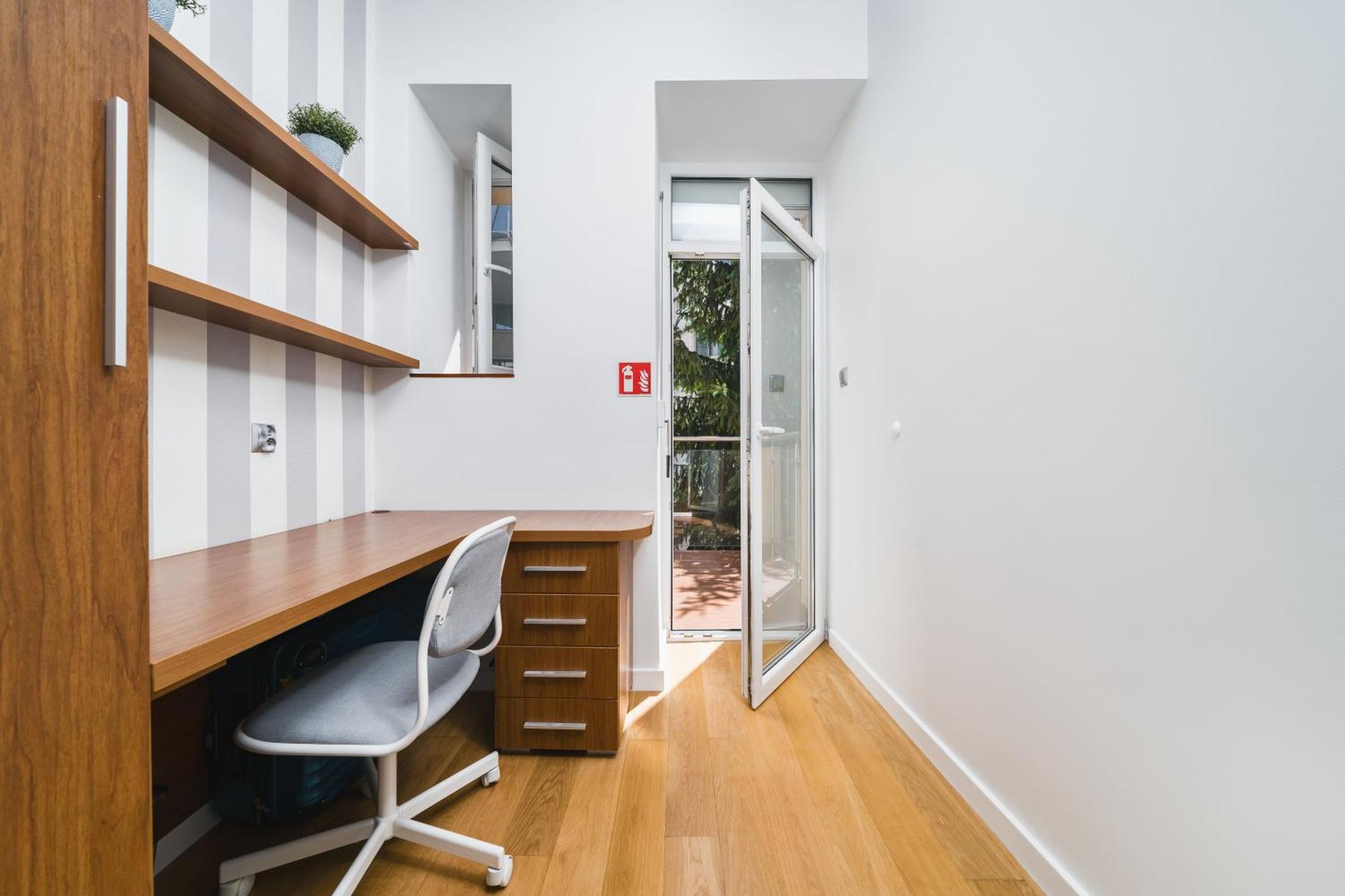 Ferienwohnung Old Town Luxe Retreat - King Bed - Steps To Main Square Krakau Exterior foto